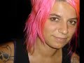 visto che mancava il video di ultranoia, ho pensato di farlo io con una serie di immagini varie e di foto dei verdena.... pi� una foto speciale....
spero che piaccia!

verdena - ultranoia

no, non ci sei
� strano sai
sentirti come me
qui sfregami
e qui che stai
soffiando su di me
se in vena scorre
lei piano corre da me
tu, tu mi spegni
se sei tu che mi vuoi
fuori di me
� giusto sai
sentirti su di me
tu seno blu mi vuoi per te
mi sento cos� gi�
se in vena scorre
lei piano corre da me
tu, tu mi spegni
se sei tu che mi vuoi
fuori di me
� giusto sai
sentirti come me
qui sfregami
e qui che stai
soffiando su di me
se in vena scorre
lei piano corre da me
tu, tu mi spegni
se...
sei tu
sei tu
sei tu, sei tu
se in vena scorre
lei piano corre da me
tu, tu mi spegni
se in vena scorre
sei tu (x6)


nb: per fare questo video ho rubato inconsapevolmente alcune foto a silvana celentano, ho scannerizzato alcune immagini trovate su una rivista di arte, utilizzato alcune immagini uscite dalla ricerca automatica di google, inserito il viso della mia morosa senza il suo permesso, e non ho chiesto ai verdena l'autorizzazzione ad usare la loro canzone