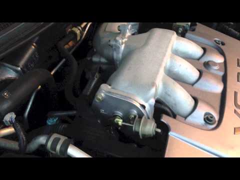 2004 Infiniti I35 engine knocking