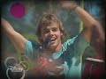 Flor-icienta y su grupo cantando