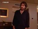 Bera sto dexi backstage-making off'meros 4o..