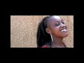 This second video of singer Mah Bara Soumano was filmed in Garana, Mali. Mah was awarded with the Tamani (Malian music award) for being the 