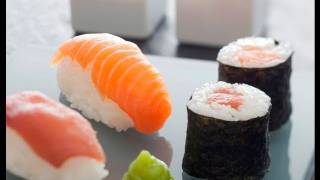 Sushis Et Makis De Thon Et Saumon