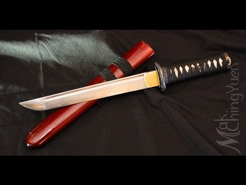 Tanto - Ryumon Damascus Tanto, affordable price Tanto! Made of forged folded steel and also with a handle that is wrapped with genuine ray skin. The sword is razor s...