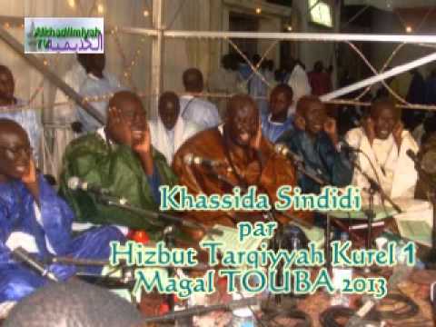 Khassida: - Khassida Sindidi chanté par Hizbut-Tarqiyyah (Kurel 1 ) lors du Magal de Touba 2013.
