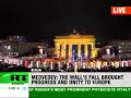 Berlino 2009: Berlusconi dorme mentre Medvedev tiene il suo discorso