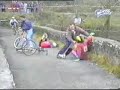 Bicyle race and crash