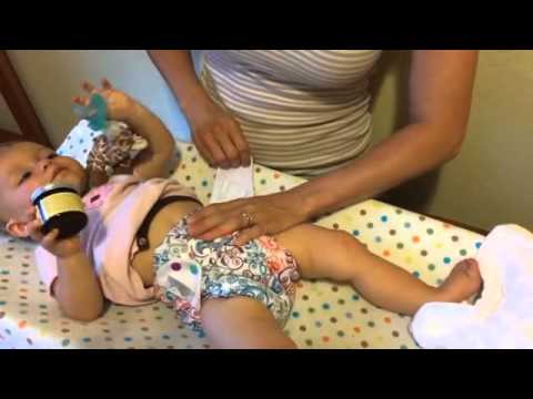 how to properly put on a diaper