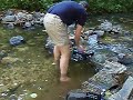 Paul in het beekje