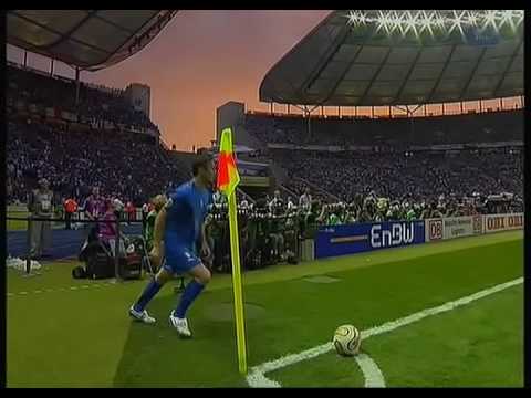 2006 - la prima parte della sintesi della finale dei mondiali di germania 2006 italia francia!!9 luglio per nn dimenticare!!