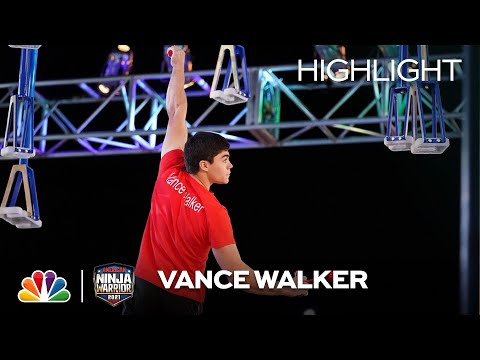 Vance Walker Shocks the Crowd | American Ninja Warrior
