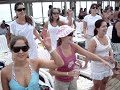 Suseth dando shou na piscina do Island scape