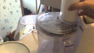 How To Slice Using The Black&Decker Quick N Easy Food Processor