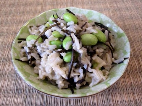Pilaf de orez brun cu alge