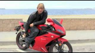 2010 Bennche Megelli 250R Motorcycle Review - UK-d