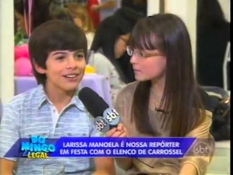 Domingo Legal - Maria Joaquina cobre festa como repórter