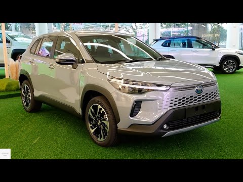 2024 Toyota Corolla Cross HYBRID Facelift / In-Depth Walkaround Exterior & Interior