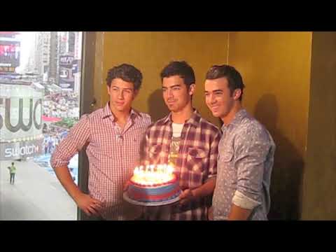Joe Jonas 21st Birthday Celebration