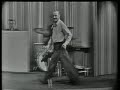 deel 2 van de cabaret voorstelling van wim sonneveld met het liedje water bij de wijn.