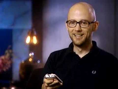 ipod video - After Apple introduced the very first iPod in 2001, here is the promotional video that followed the announcement.