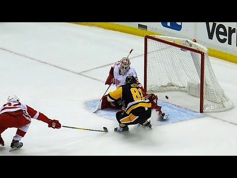Video: Crosby makes great pass to Kessel on Penguins power play goal
