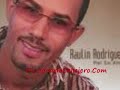 bachata ropita vieja de raulin, por: diccionariocallejero.com tu pagina de musica, videos, noticias y mas.