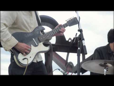 Woods - A Windows Have Eyes Production: Woods perform 'Bend Beyond' at Storm King, New Windsor, NY on May 6, 2012. Special thanks to Jessica Amaya & Jeremy Earl. Cam...