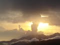 Cada año que comienza es como un nuevo amanecer.... Por eso les traigo este video con la música de Kenny G acompañada de amaneceres... Every year is like starting a new dawn .... So I bring you this video with the music of Kenny G accompanied by sunrises ...