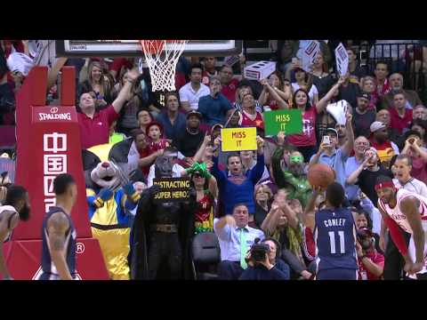 Houston's Distracting Super Heroes!!