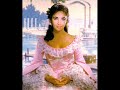 a video tribute to the actress elizabeth taylor.