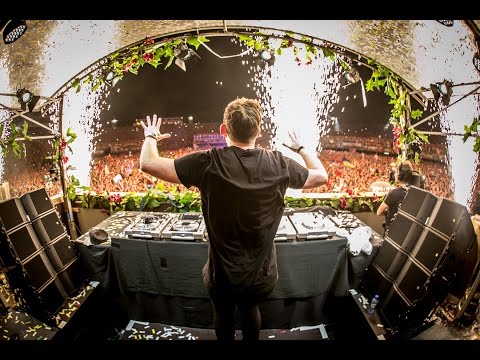FULL HD - Show some love and vote for Hardwell http://djhardwell.com/vote Hardwell - Live at Tomorrowland 2014 | 26-07-2014 Tracklist: http://1001.tl/55665 Subscribe to my channel now! → http://bit.ly/Har...