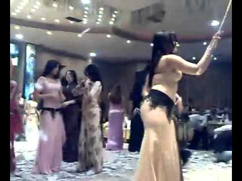 قناة غنوة فيديو دلوعة - الحنطور رقص روووعة مراقص دمشق.flv