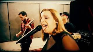 Dust Idol, nuevo videoclip Siren song