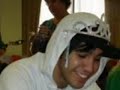 the best phots of pete wentz in my opinion in 4 sections. smiley ones, growly ones, oo er skin ones and then everything else :)  its quite the awsomeness.