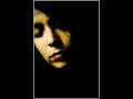 clip video Adrienne Pauly M�chant cafard