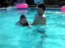 baby Angel y dada Roberto Cienfuegos goes to the pool