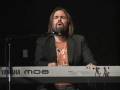 videos de Under the Shadow-JasonUptonConcert-H.264 LAN.mov