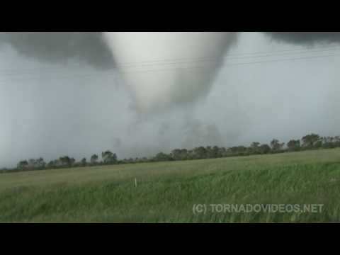High Definition - Follow us on Facebook and Twitter! http://www.facebook.com/ReedTimmerTVN @reedtimmerTVN **For the complete story, read INTO THE STORM** http://www.tornadovid...