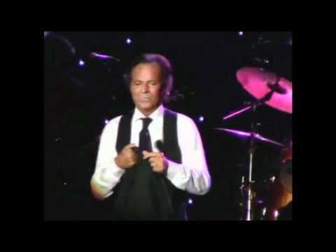 igleasias - Julio Iglesias canta en Rumanía,en la ciudad de Cluj Napoca.