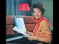 chanson compos�e par gaby verlor et popularis�e par bourvil, ici dans les deux versions :
- d'abord chant�e par gaby verlor
- puis chant�e par bourvil.

quelle version pr�f�rez-vous ?