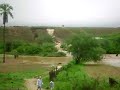 (1) A�ude de S�o Jo�o do Cariri Estourando