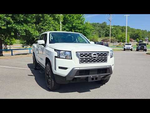 Used 2023 Glacier White NISSAN SV image 1