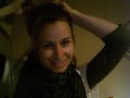green kelly washes her hair with baking soda :D