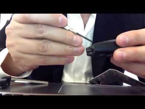 how to change the battery in a bmw key