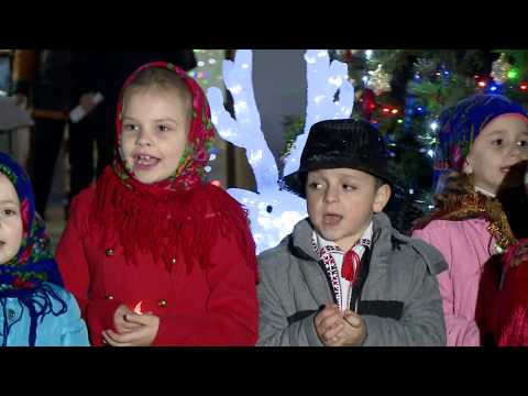 Conducerea de vîrf a țării a dat start sărbătorilor de iarnă