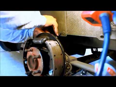 how to bleed wheel cylinder
