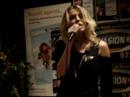 emma daumas en show case a evry le 31 janvier 2007