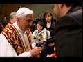 Invio famiglie dal Papa - 4. Consegna croci - Kiko Argüello