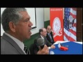 Entregan reconocimiento a Robert Blau