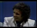 Vídeo da antiga Praça da Alegria exibido em 1977 pela Rede Globo, hoje, A Praça é Nossa, saudosa Velha surda(Rony Rios) no banco da praça frente a frente com o rei, Roberto Carlos.Na praça sob o comando de Luis Carlos Miele, depois viria o Carlos Alberto de Nóbrega.Veja ai!