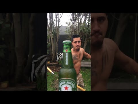 Ενα διαφορετικό bottle cap challenge